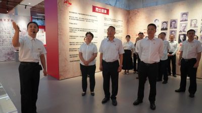 廣西展覽館黨總支開(kāi)展“賡續(xù)紅色血脈 筑牢廉潔防線(xiàn)”主題黨日活動(dòng)